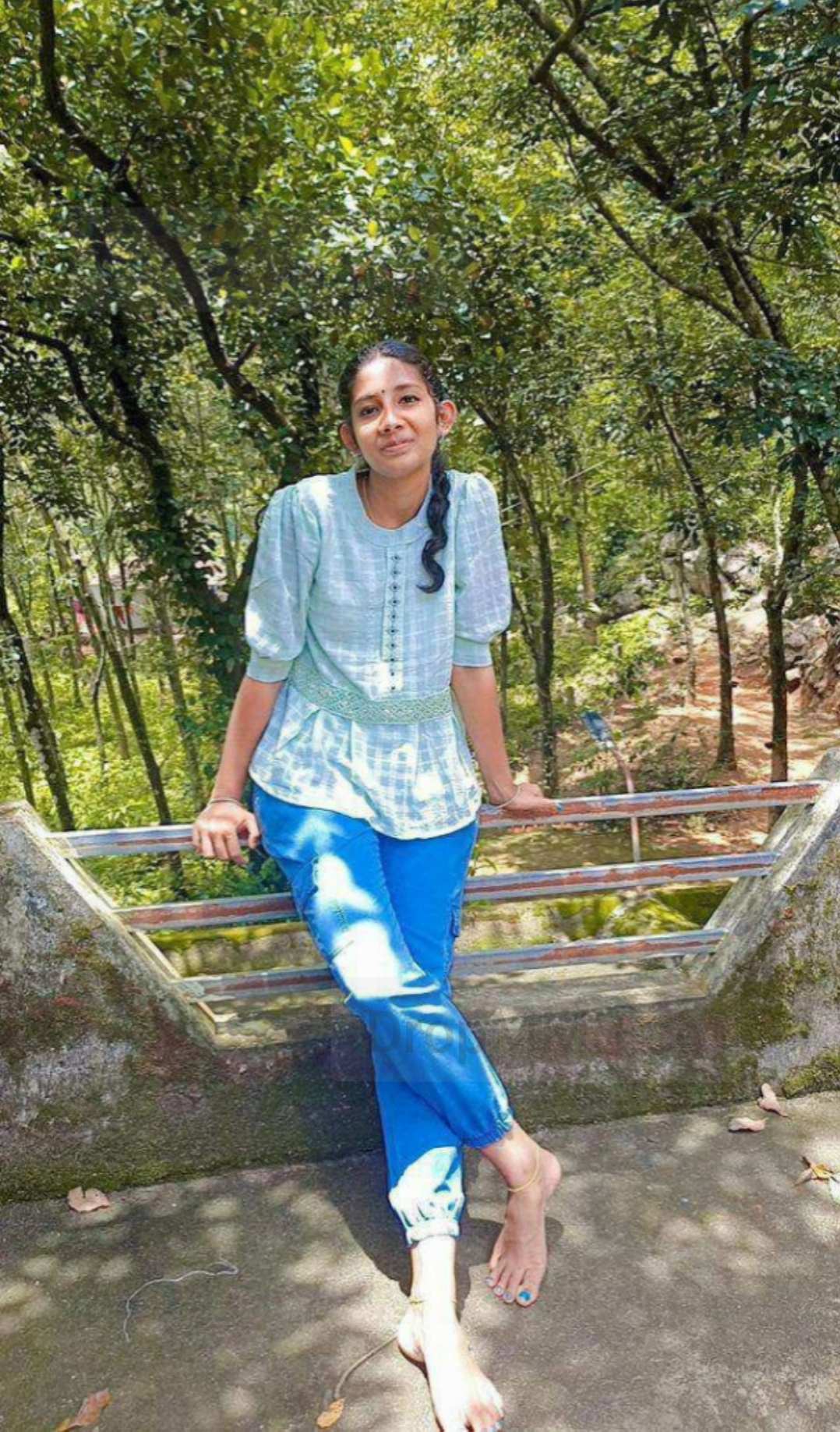 Beautiful mallu kerala desi Indian college teen girl leaked nude video call